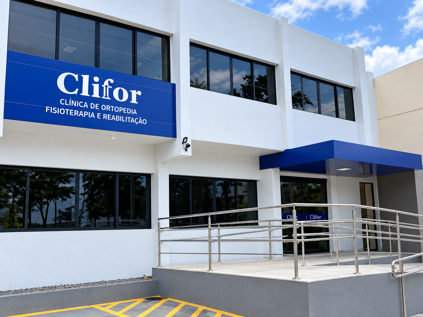 Fachada da CLIFOR em Recife